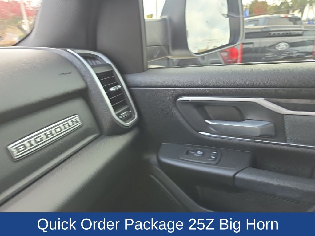 2022 Ram 1500 Big Horn Crew Cab 4x2 5'7" Box