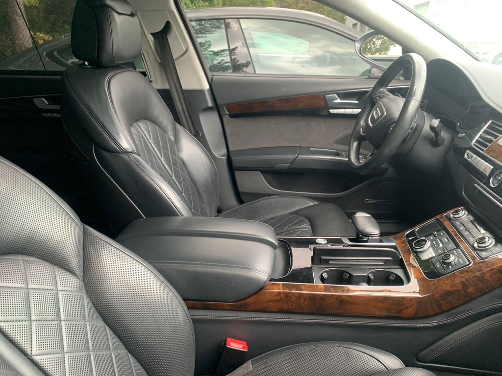 Thumbnail: 2017 Audi A8 - 7