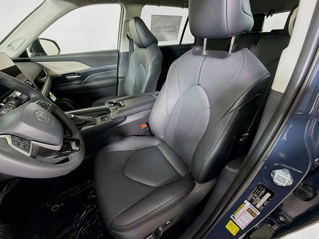 New 2026 Toyota Grand Highlander SUV