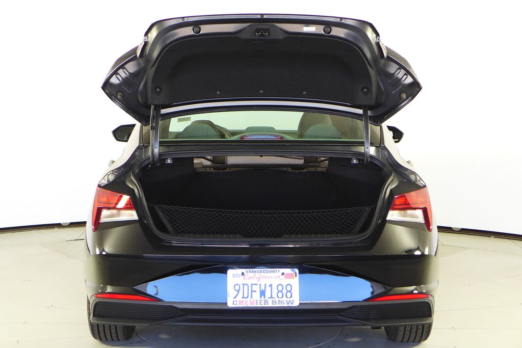 Thumbnail: 2023 Hyundai Elantra - 10