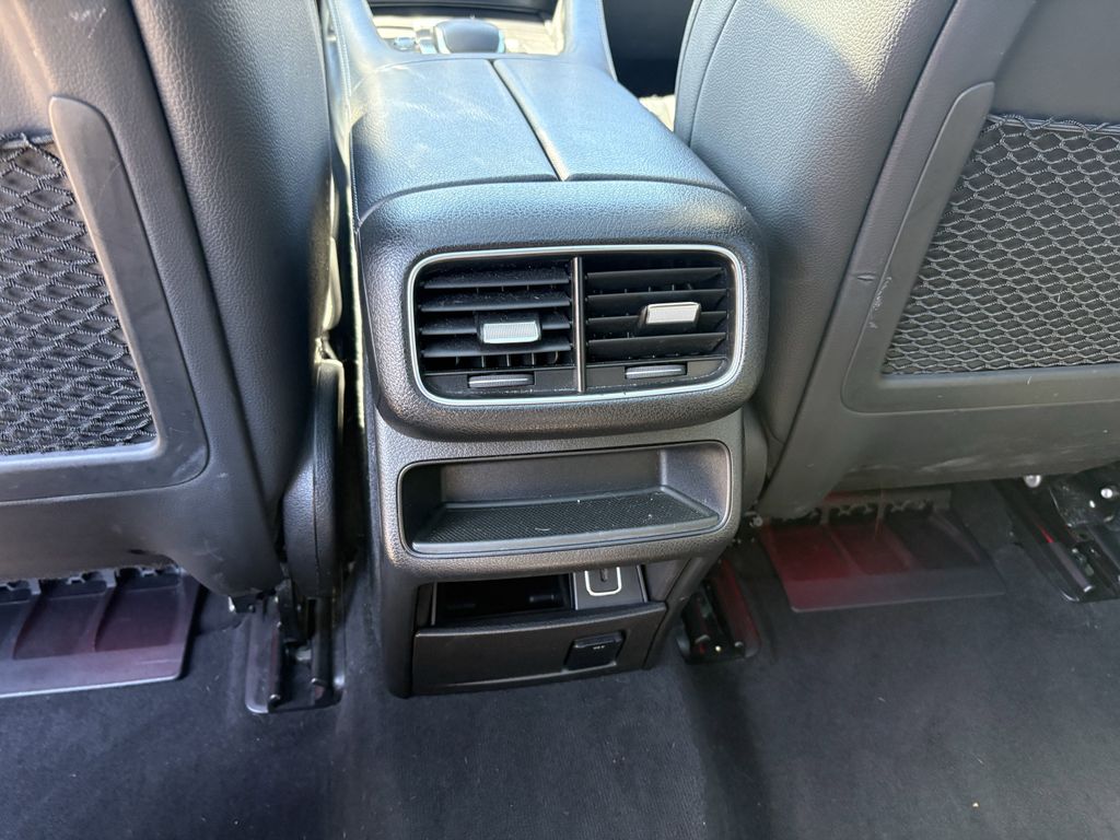 Used 2022 Obsidian Black Metallic Mercedes-Benz GLE 350 image 25