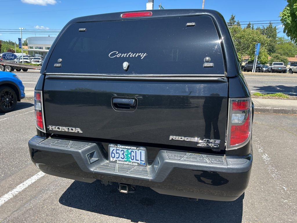 View vehicle photo 6