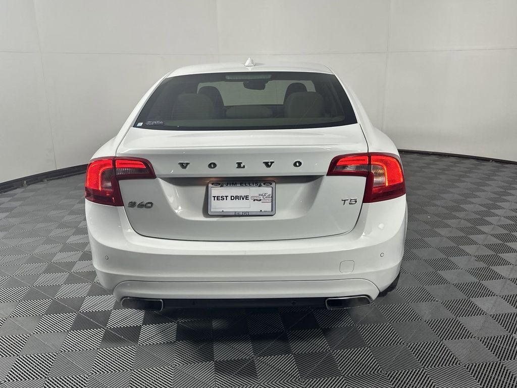 2015 Volvo S60 T5 Premier 6