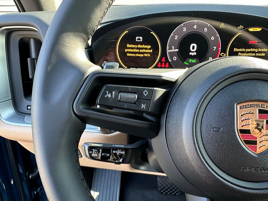 Thumbnail: 2025 Porsche Cayenne - 20