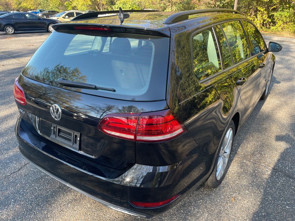 2019 Volkswagen Golf SportWagen SE 11