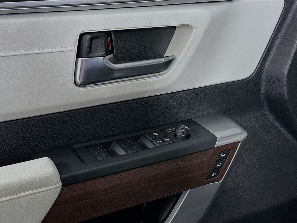 Thumbnail: 2023 Toyota Tundra - 17