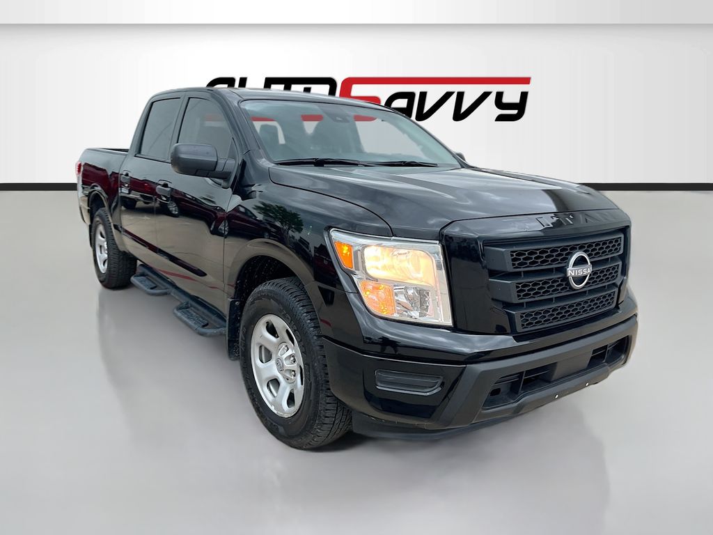 2023 Nissan Titan S 4X2 Crew Cab's photo