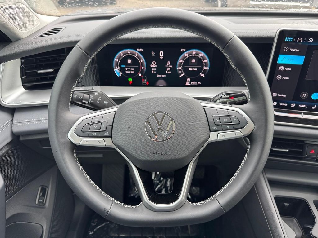 New 2026 Platinum Gray Metallic Volkswagen 2.0T SE image 11