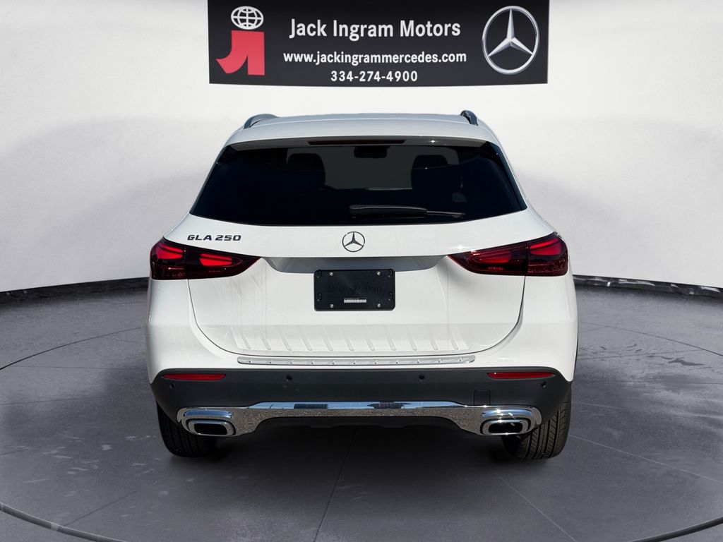 new 2026 Mercedes-Benz GLA car
