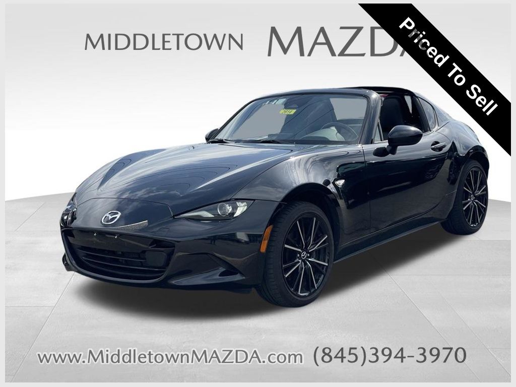  2025 Mazda MX-5 Miata RF Grand Touring RWD   