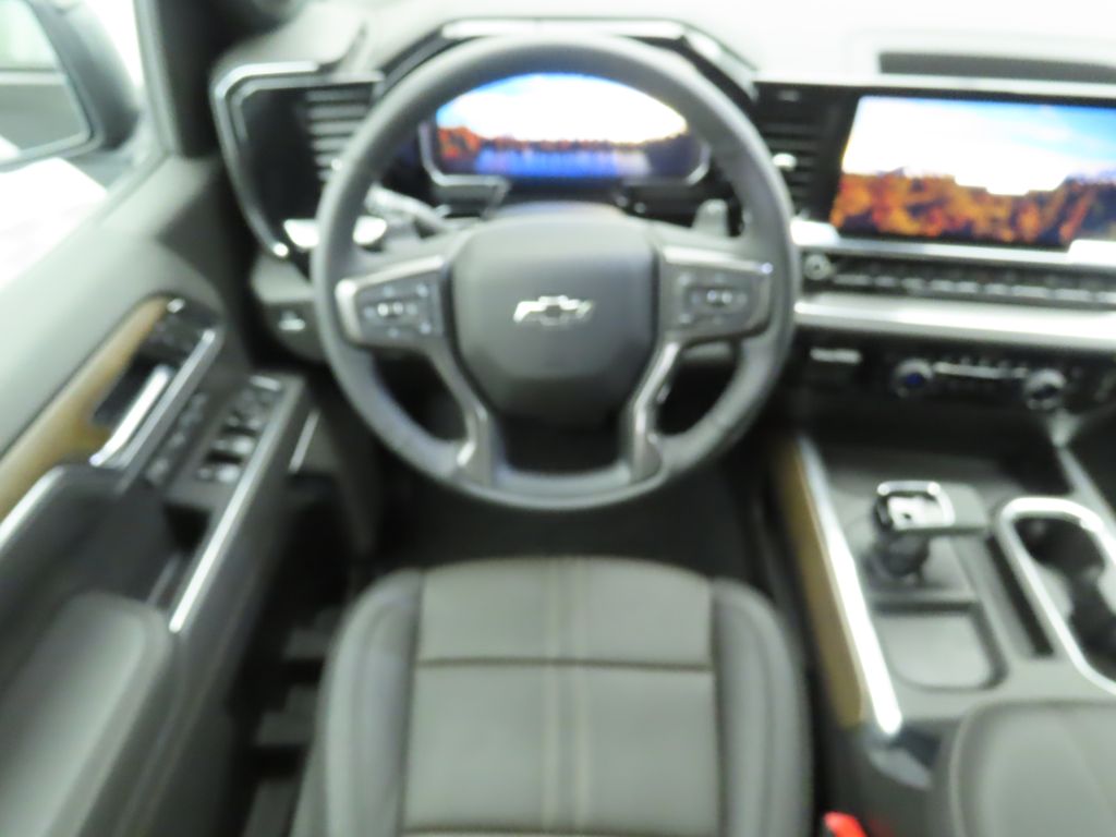 Thumbnail: 2026 Chevrolet Silverado 1500 - 10