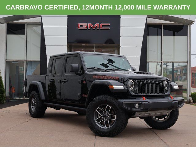Black Clearcoat 2024 Jeep Gladiator Mojave Crew Cab 4WD Pickup Truck Four-Wheel Drive 8-Speed Automatic