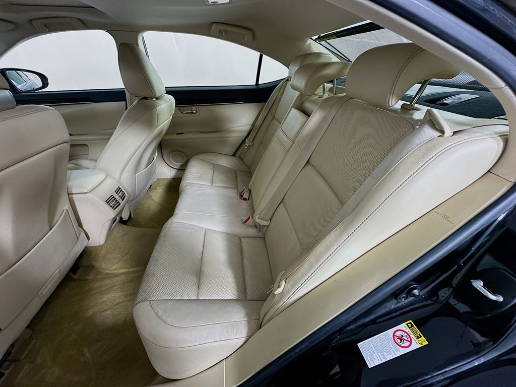 2014 Lexus ES 350 25