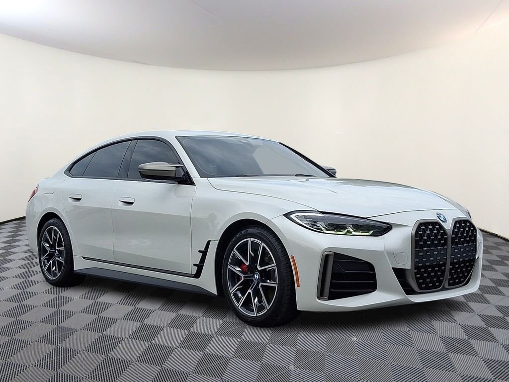 White Metallic 2022 BMW 4 Series M440i Gran Coupe xDrive Coupe All-Wheel Drive 8-Speed Automatic