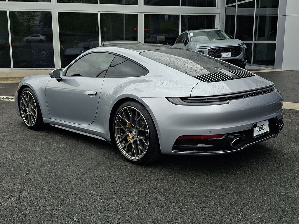 Thumbnail: 2022 Porsche 911 - 6