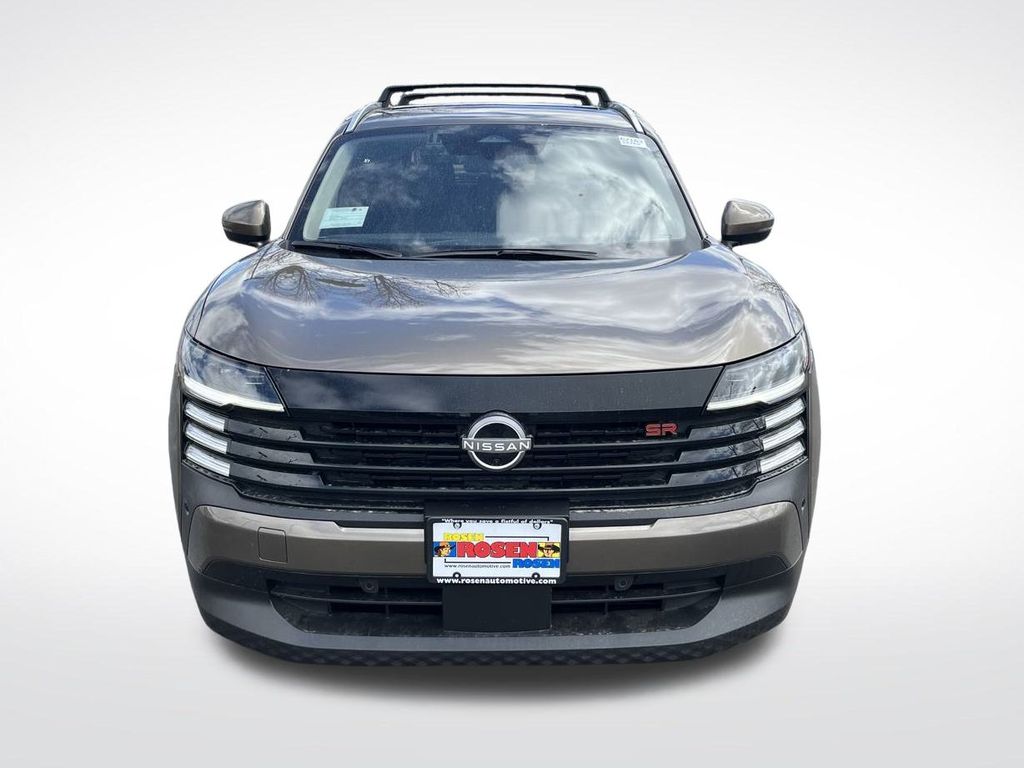 2025 Nissan Kicks SR photo