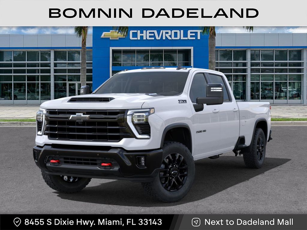 2025 Chevrolet Silverado 3500HD LT photo