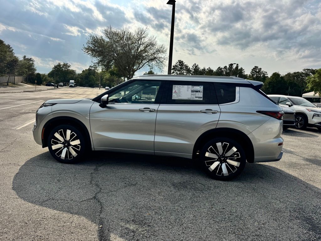 New 2026 Mitsubishi Outlander SUV