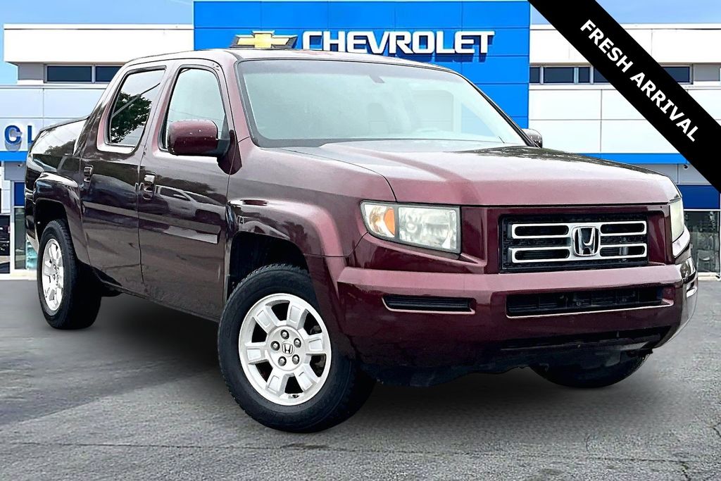 Red 2008 Honda Ridgeline RTL Pickup Truck Four-Wheel Drive 5-Speed Automatic