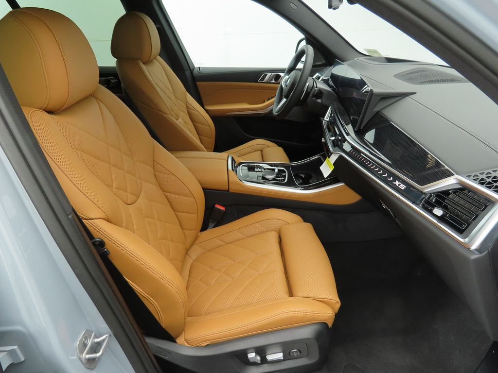 Thumbnail: 2026 BMW X5 - 20