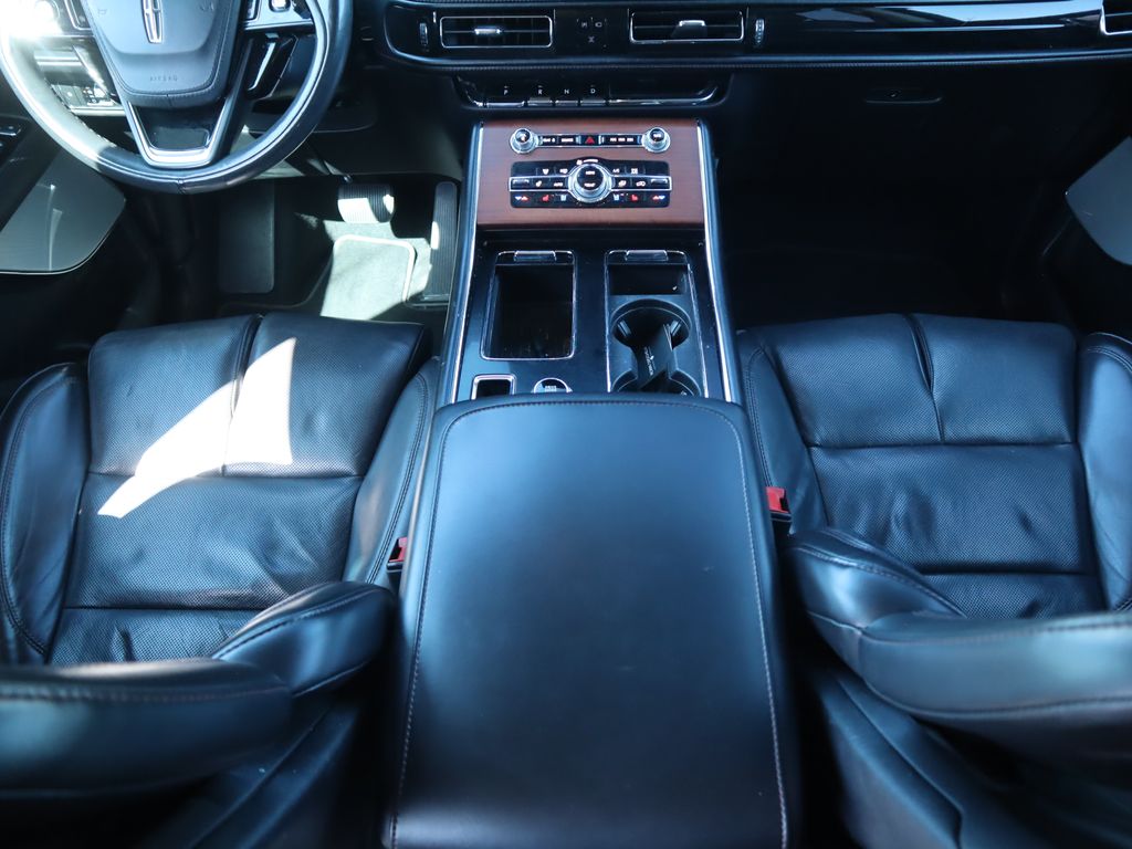 Thumbnail: 2021 Lincoln Aviator - 9