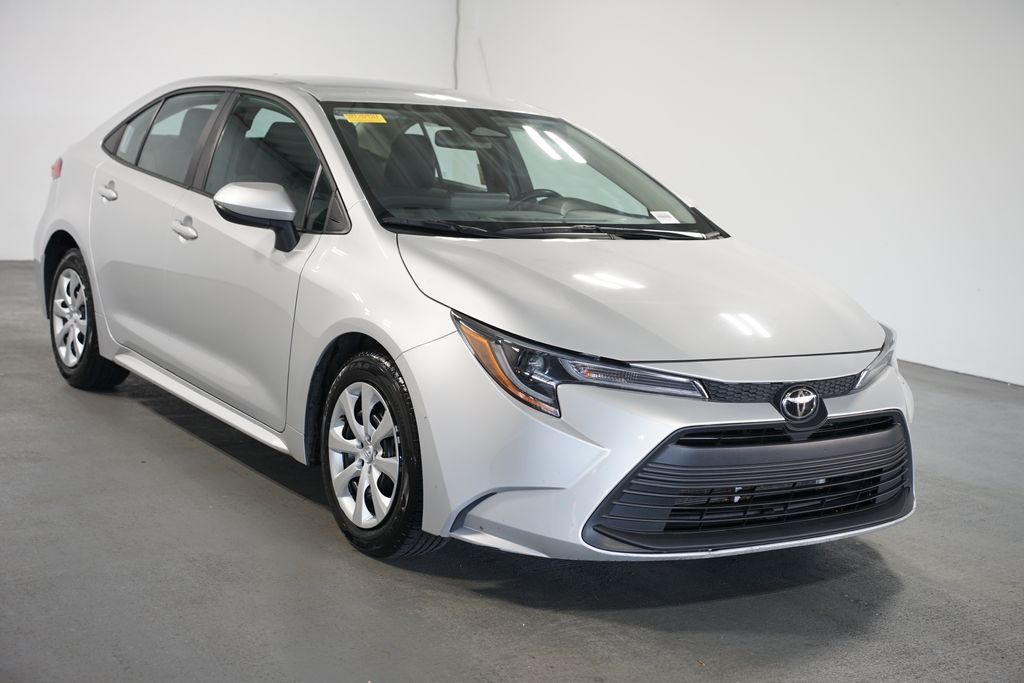 Thumbnail: 2024 Toyota Corolla - 3