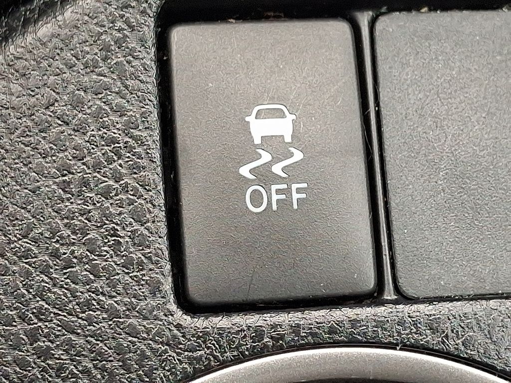 Thumbnail: 2015 Toyota Corolla - 24