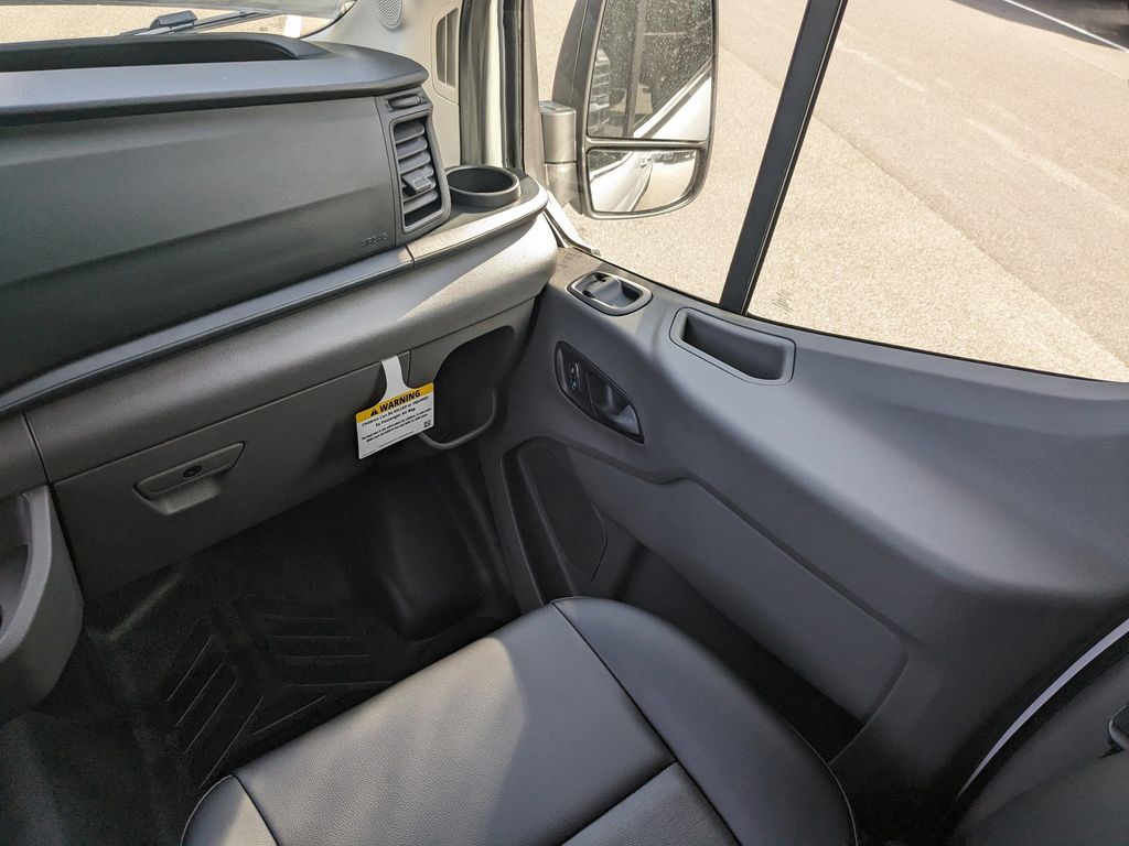 2025 Ford Transit 250