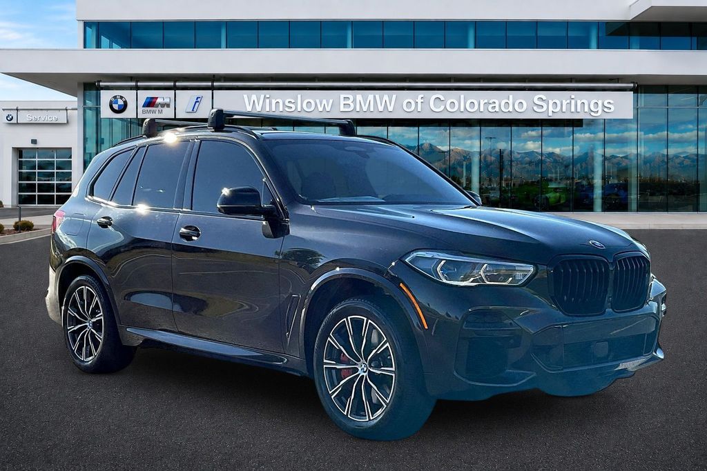 2022 BMW X5 M50i