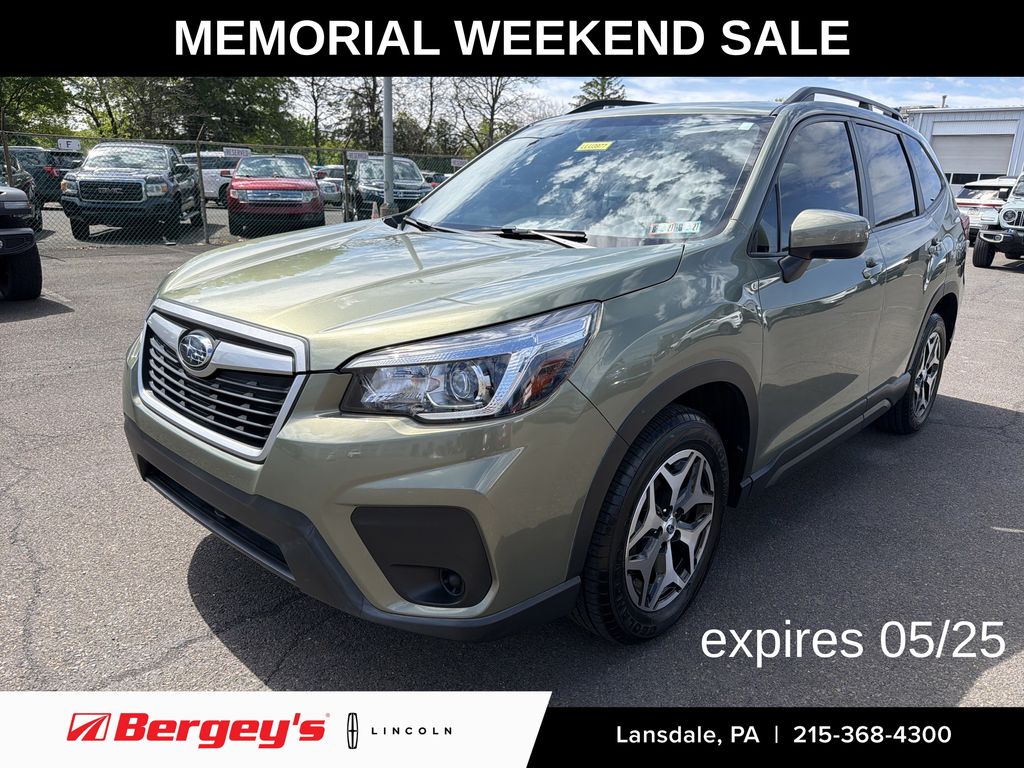 Jasper Green Metallic 2019 Subaru Forester 2.5i Premium AWD SUV / Crossover All-Wheel Drive Continuously Variable Transmission