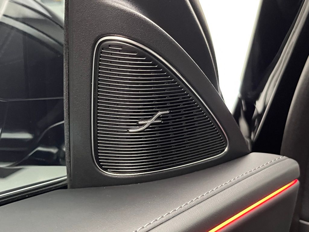 Thumbnail: 2025 Mercedes-Benz E-Class - 25