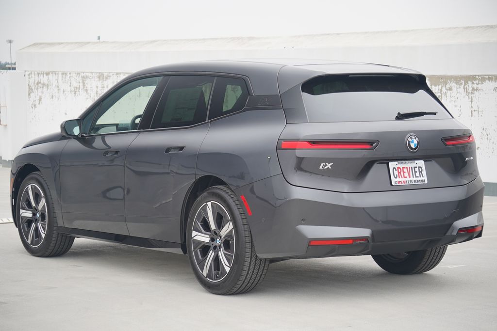 Thumbnail: 2026 BMW iX - 7