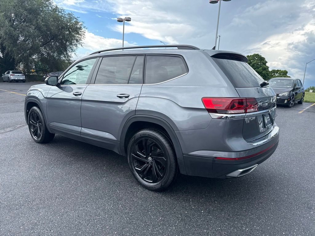 2023 Volkswagen Atlas 2.0T SE w/Technology Gray at Subaru and VW of Moon Township