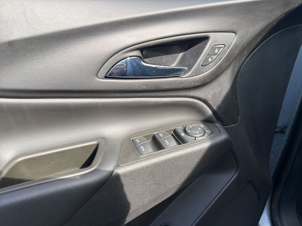 Thumbnail: 2023 Chevrolet Equinox - 27