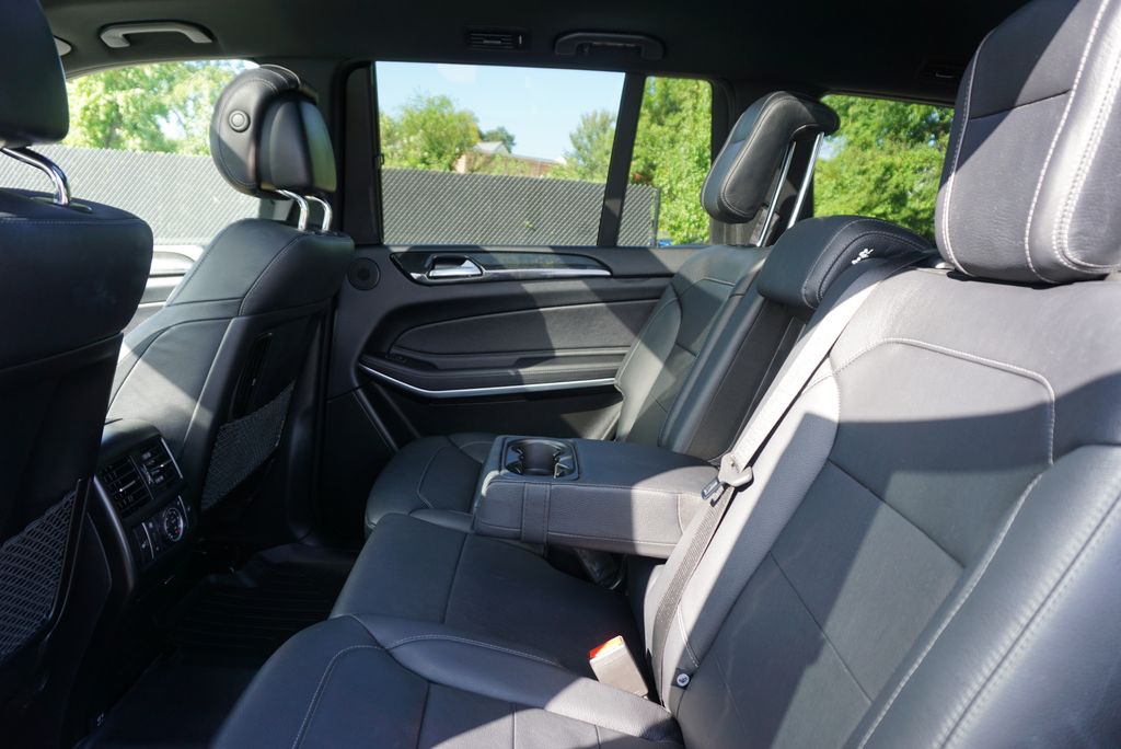 Thumbnail: 2017 Mercedes-Benz GLS - 13