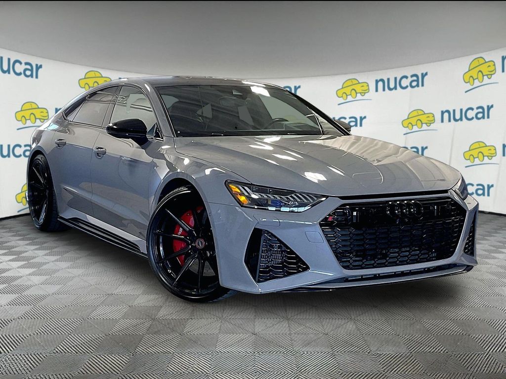 2021 Audi RS 7 — photo 1