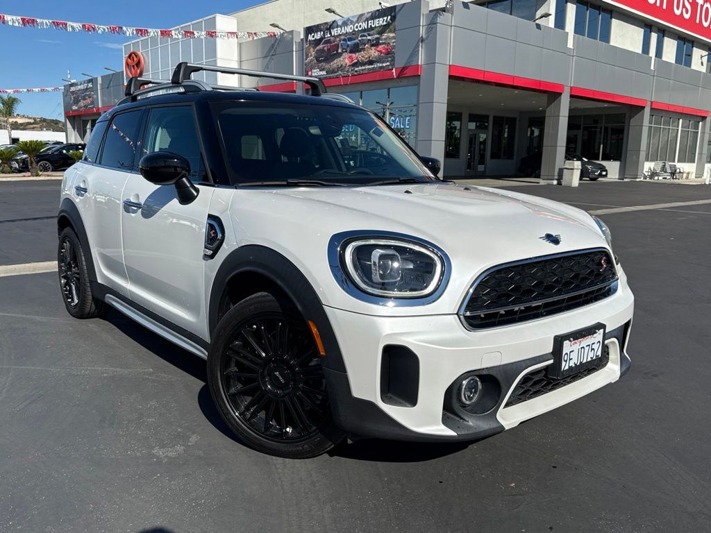 Nanuq White Metallic 2023 MINI Countryman SUV / Crossover Front-Wheel Drive 7-Speed Automatic