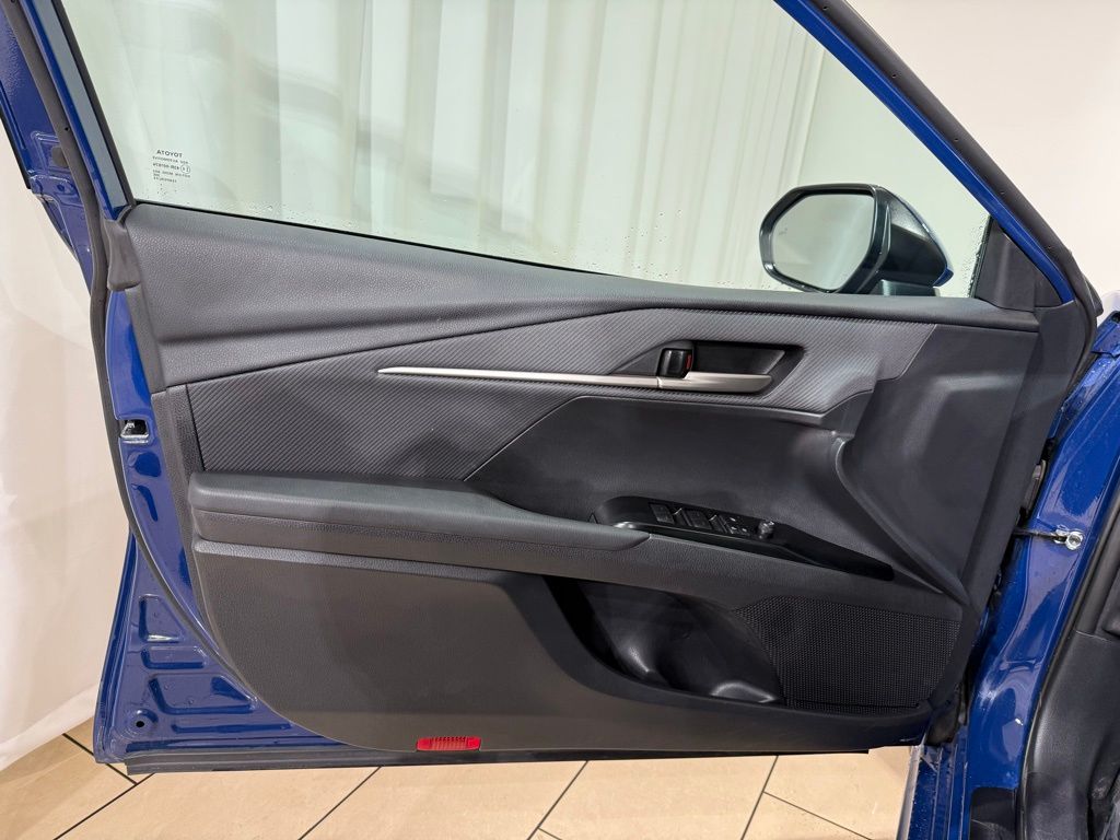 Thumbnail: 2025 Toyota Camry - 14