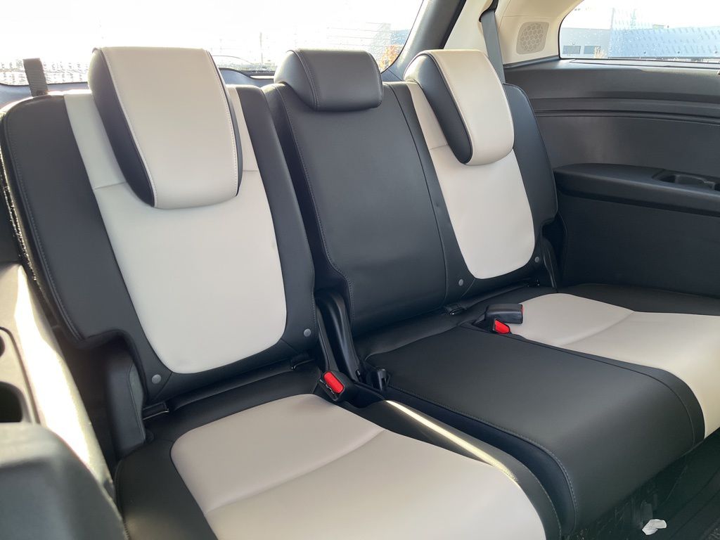 Thumbnail: 2026 Honda Odyssey - 30