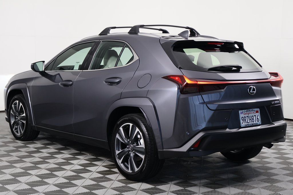 Thumbnail: 2025 Lexus UX - 6