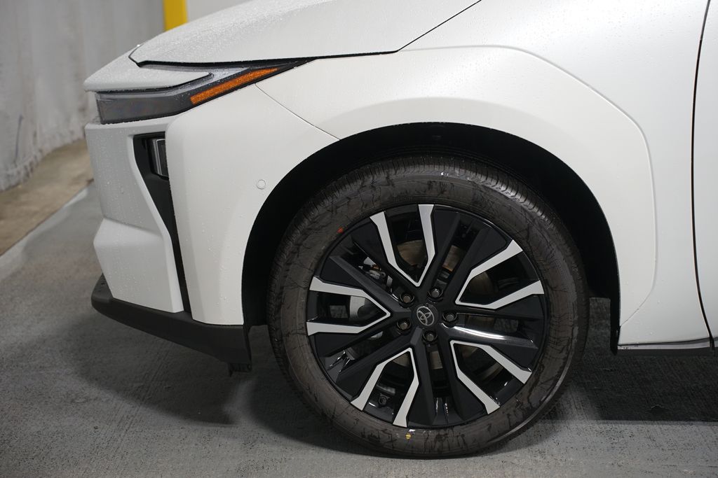 Thumbnail: 2026 Toyota bZ - 5