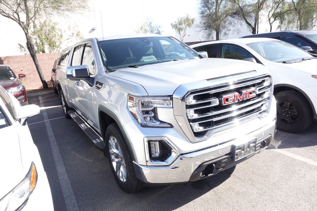 2022 GMC Sierra 4WD Crew Cab Short Box SLT's photo