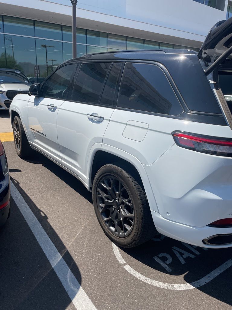 Thumbnail: 2025 Jeep Grand Cherokee - 2