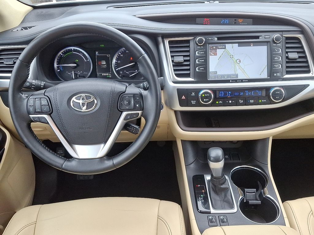 Thumbnail: 2017 Toyota Highlander - 13