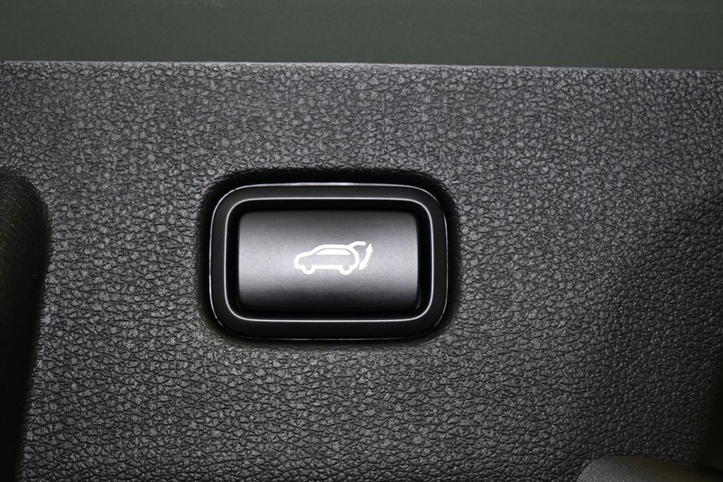 Thumbnail: 2023 Kia Sportage - 6