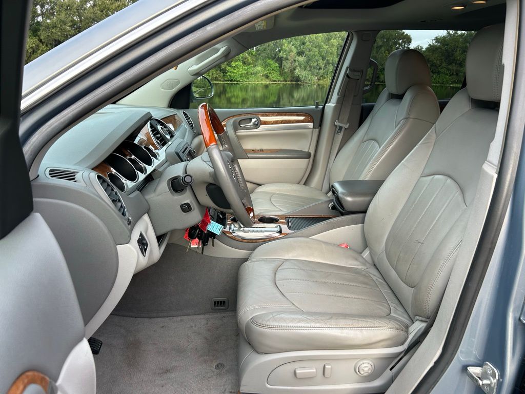Thumbnail: 2008 Buick Enclave - 14