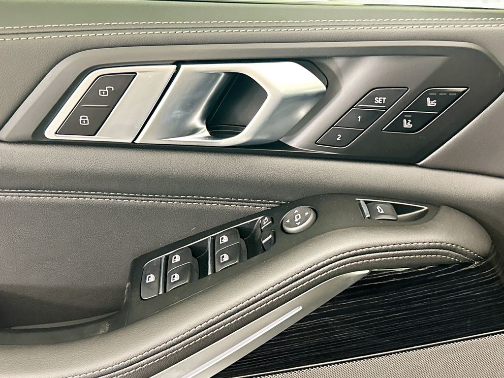Thumbnail: 2026 BMW X5 - 22