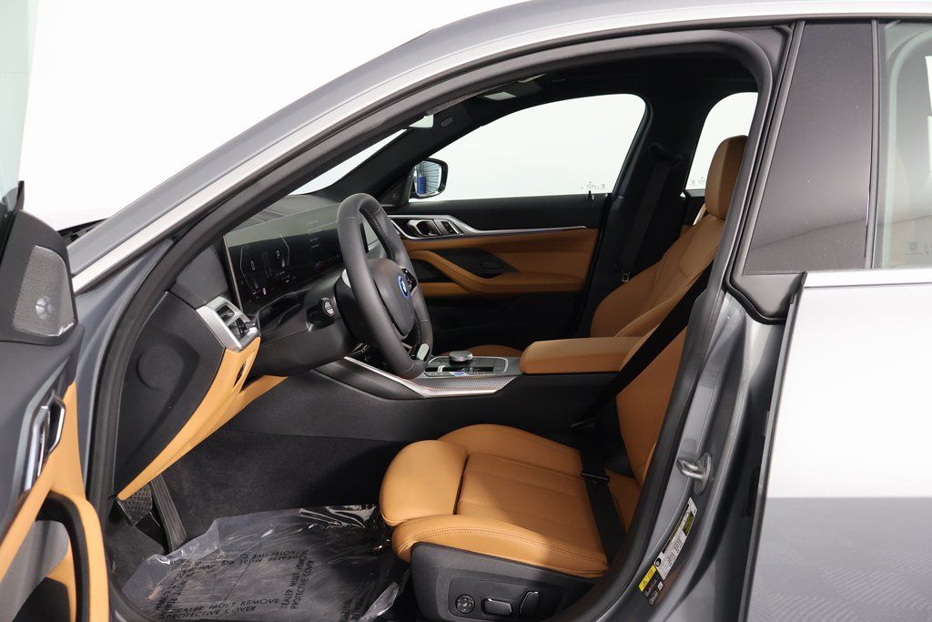 Thumbnail: 2026 BMW i4 - 5