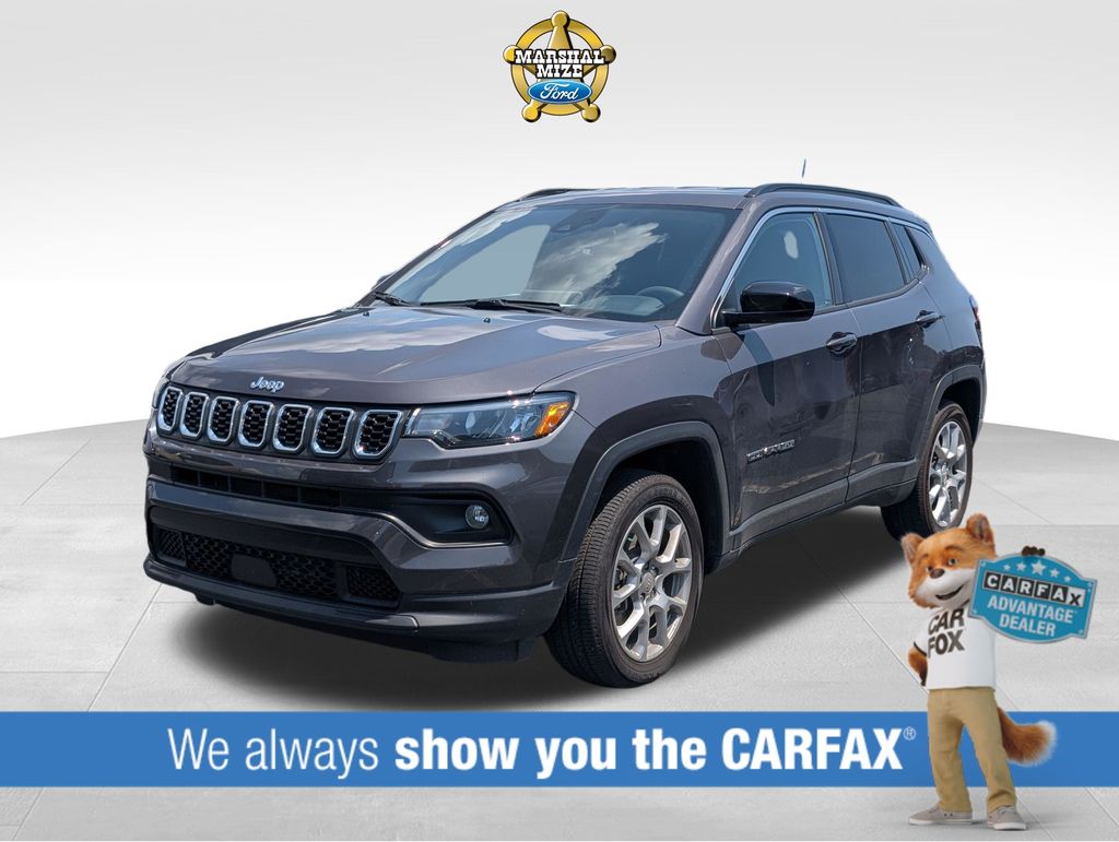 Baltic Gray Metallic Clearcoat 2024 Jeep Compass SUV / Crossover Four-Wheel Drive 8-Speed Automatic