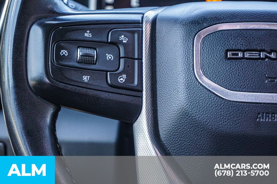 Used 2024 White GMC Denali image 28
